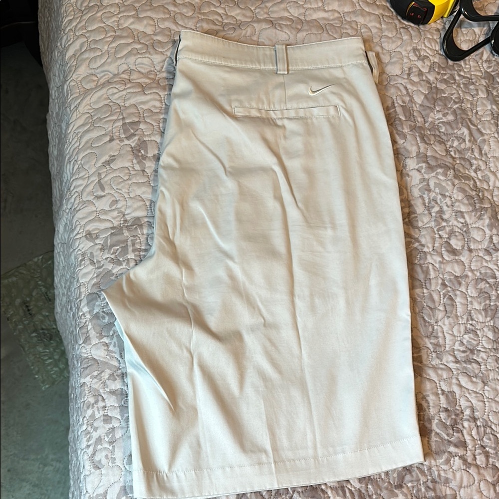 Nike Cream Golf Shorts Men’s